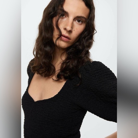 NWT MNG Mango Black Textured Puff Sleeve Top sz Xs - Picture 5 of 13